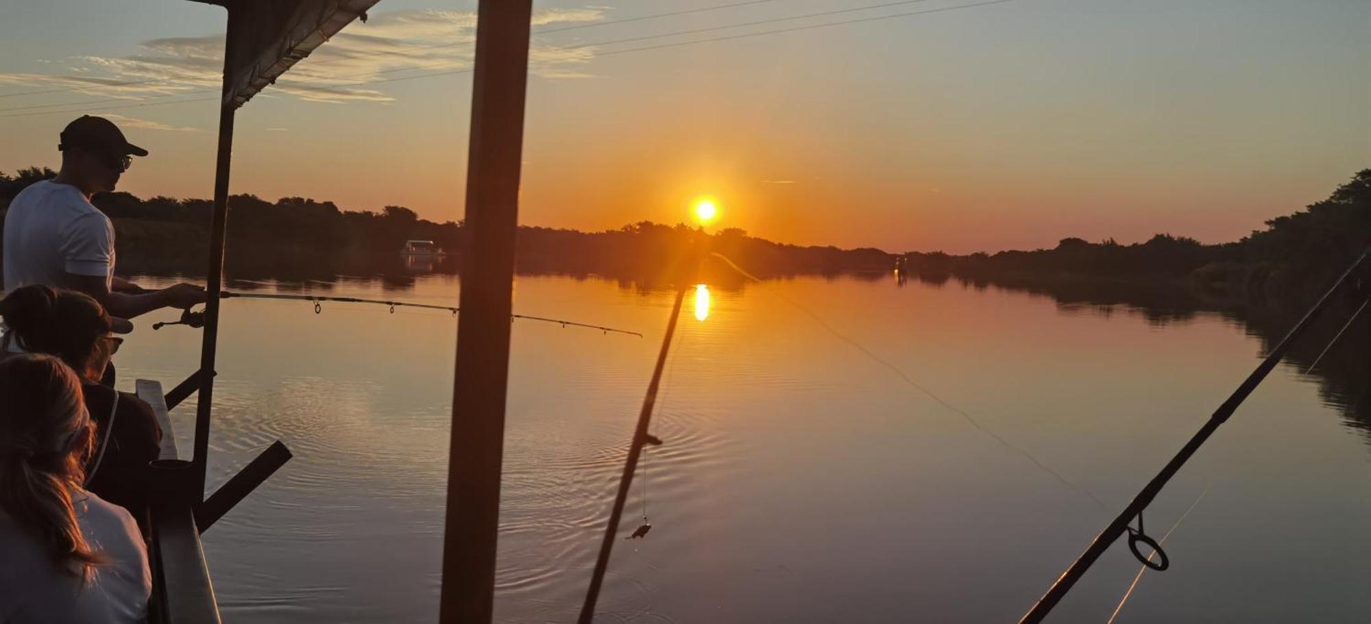 Hippo Retreat & Tiger Fishing 科马蒂普特 外观 照片