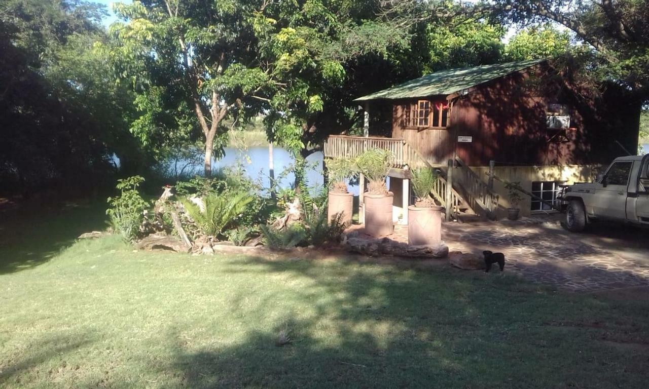 Hippo Retreat & Tiger Fishing 科马蒂普特 外观 照片